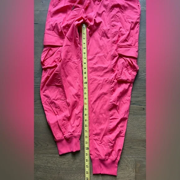 Lululemon Dance Studio Relaxed-Fit Mid-Rise Cargo Joggers Sakura Pink Size Large - Picture 7 of 15